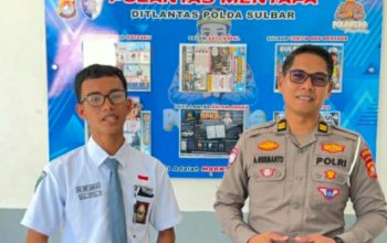 Ditlantas Polda Sulbar Hadirkan Mading Edukasi di SMAN 1 Mamuju, Cetak Pelopor Keselamatan Berlalu Lintas Sejak Dini