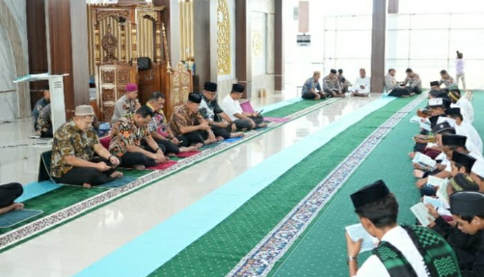 Doa Anak Yatim Jadi Ikhtiar Polda Sulbar Jaga Keamanan dan Kedamaian Daerah