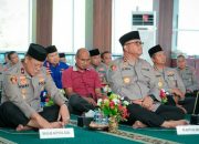Maulid Nabi di Masjid Jabal Rahmah, Kapolda Sulbar Ajak Personel Teladani Akhlak Rasulullah