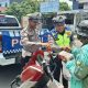 Polantas Karib Turun ke Jalan, Jumat Berkah Hapus Lelah Pejuang Nafkah di Mamuju