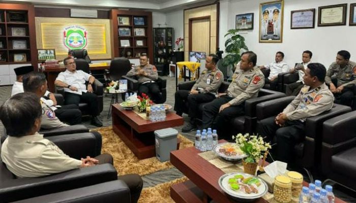 Komputer Baru Percepat Layanan Samsat, Ditlantas Polda Sulbar Dorong PAD Mamuju Tengah