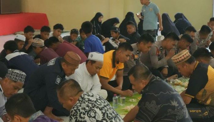 Jumat Berkah Polda Sulbar, Ratusan Jamaah Panjatkan Doa untuk Kapolri Baru Jenderal Suyudi
