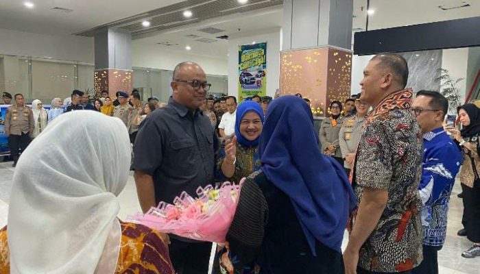 Sambutan Hangat di Bumi Malaqbi, Irjen Pol Totok Suharyanto Resmi Memulai Pengabdian di Sulbar