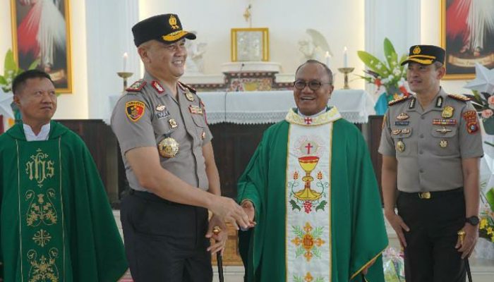 Kapolda Sulbar Minta Doa Jemaat Gereja Santa Maria