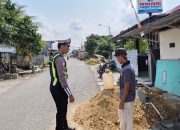 Material Bangunan di Bahu Jalan Jadi Sorotan, Sat Lantas Polres Pasangkayu Beri Imbauan