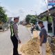 Material Bangunan di Bahu Jalan Jadi Sorotan, Sat Lantas Polres Pasangkayu Beri Imbauan