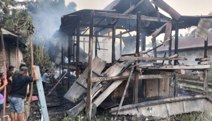 Rumah Panggung Ludes Terbakar di Duripoku, Kerugian Capai Rp30 Juta