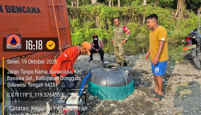 Babinsa Koramil 1427-02 /Bambalamotu Dampingi Penyaluran Air Bersih di Sarude